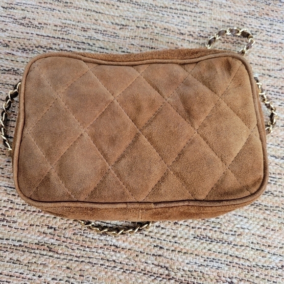 SUEDE Quilted Purse with Gold Chain Strap - Picture 2 of 6